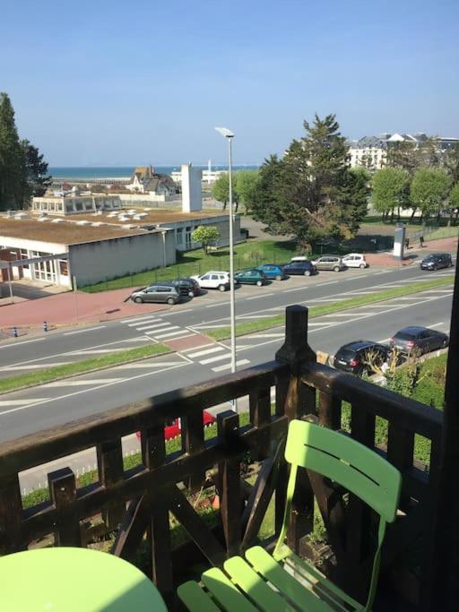 Apartamento Les Embruns - Le Balcon - 2Eme Etage Deauville Exterior foto
