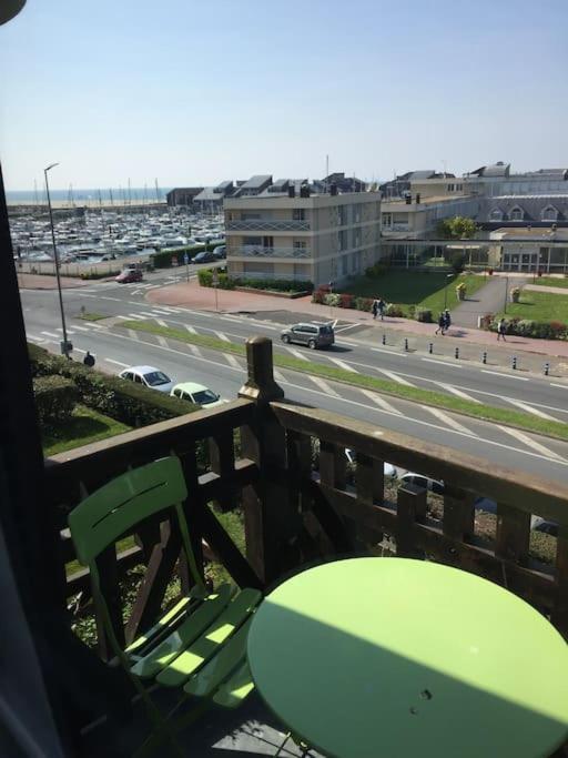 Apartamento Les Embruns - Le Balcon - 2Eme Etage Deauville Exterior foto